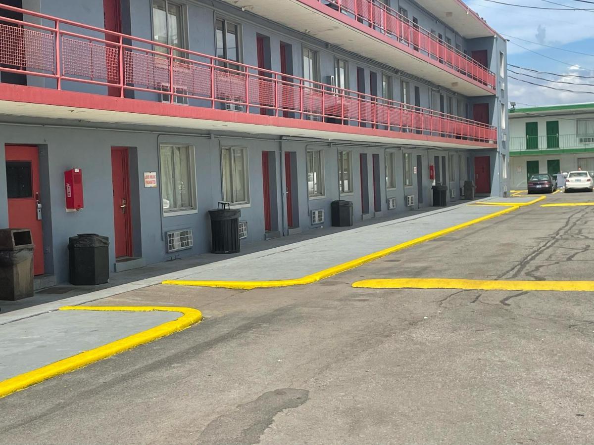 Budgetel Inn And Suites - لويفيل المظهر الخارجي الصورة