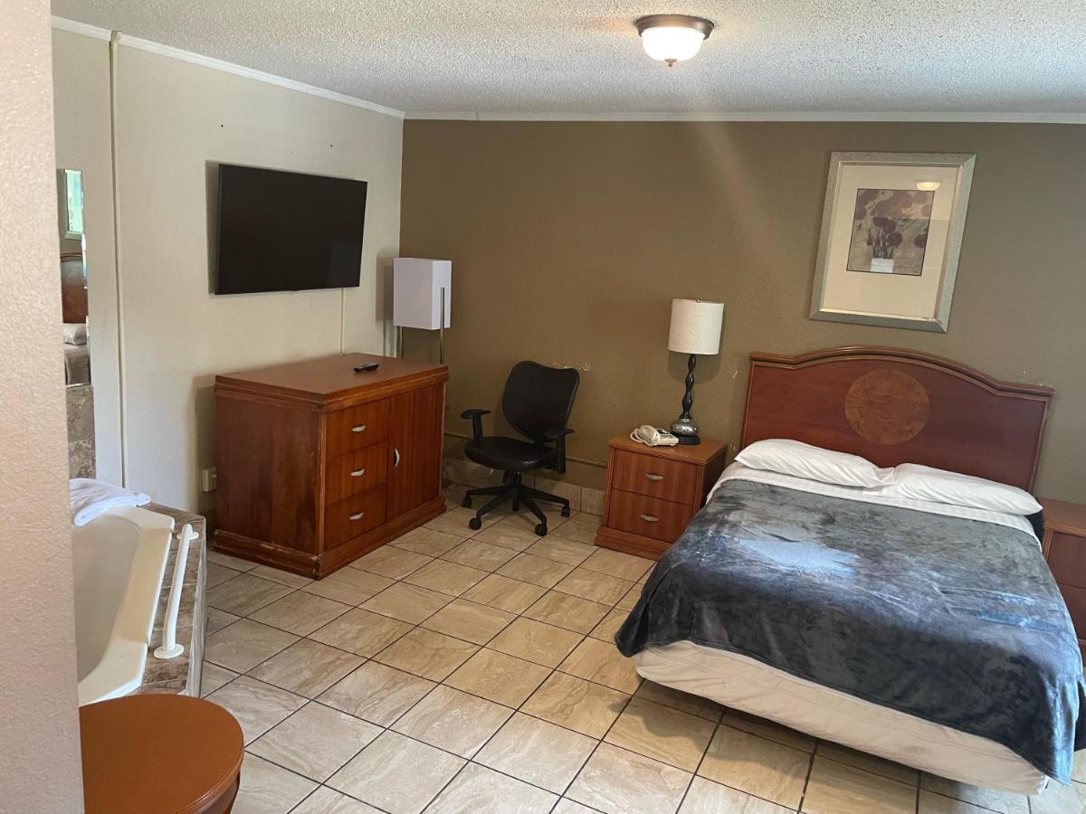 Budgetel Inn And Suites - لويفيل المظهر الخارجي الصورة